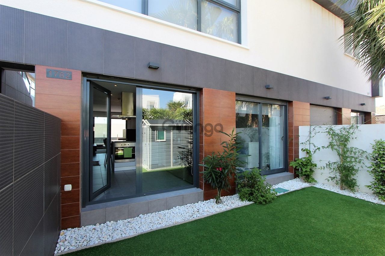 165333_2-bedroom-apartment-for-sale-algorfa-la-finca-golf-3.jpg