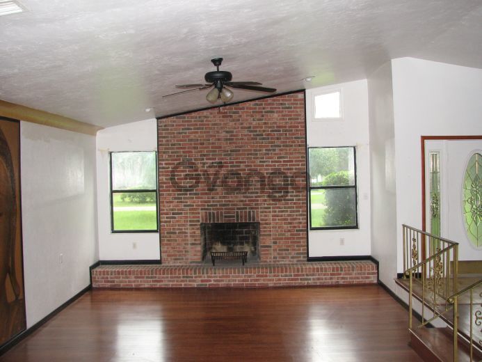180718_4-bedroom-home-for-sale-4146-sq-ft-2406-northeast-64-terrace-zip-code-32609.jpg