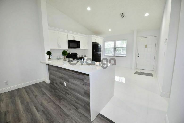 290066_2-bedroom-house-for-sale-1244-sq-ft-7593-tahiti-lane-zip-code-33467.jpg