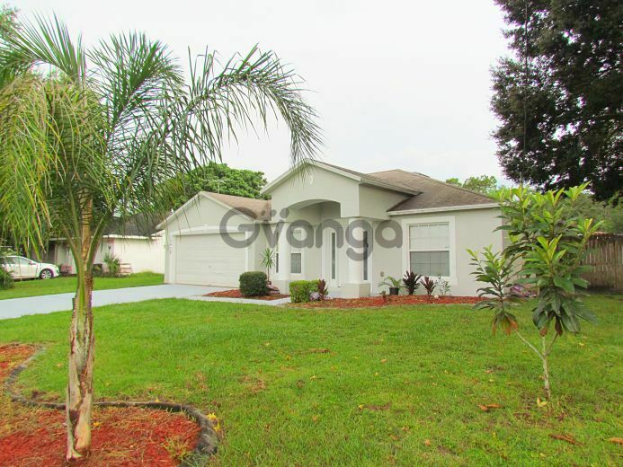 290070_3-bedroom-home-for-sale-1655-sq-ft-12438-montego-street-zip-code-34609.jpg