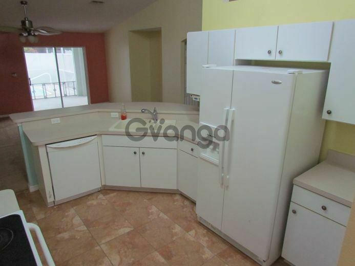 290073_3-bedroom-home-for-sale-1655-sq-ft-12438-montego-street-zip-code-34609.jpg