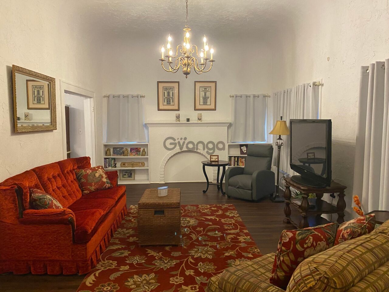 365965_5-bedroom-apartment-for-sale-2807-sq-ft-824-w-new-york-ave-zip-code-32720.jpg