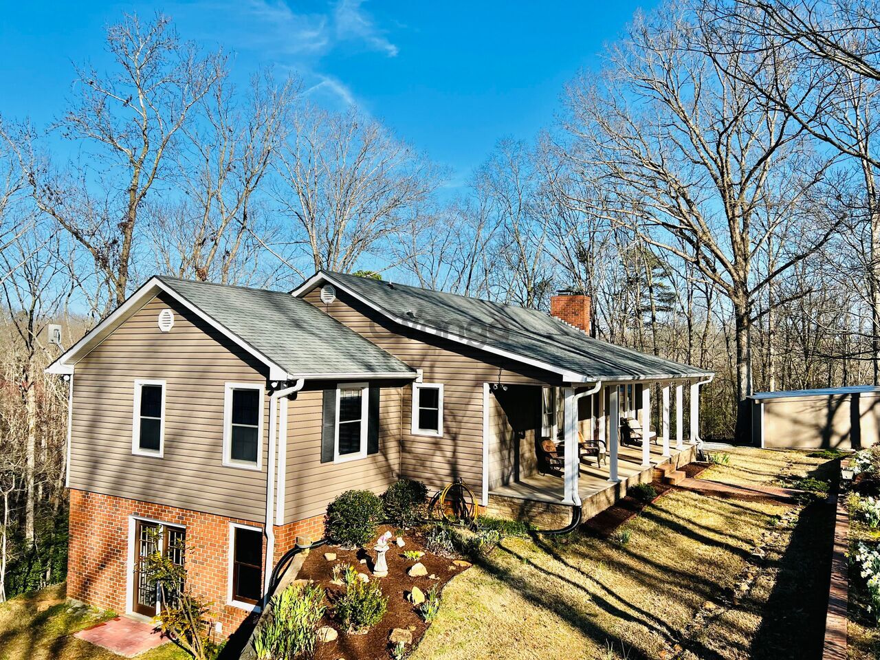 366357_5-bedroom-home-for-sale-3404-sq-ft-285-wolf-den-rd-zip-code-30662.jpg
