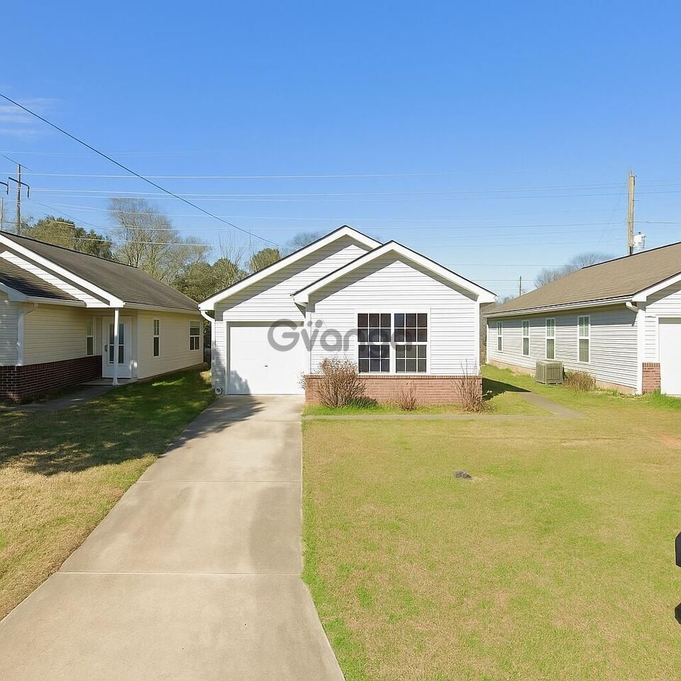368185_3-bedroom-home-for-sale-1214-sq-ft-344-orchard-way-zip-code-31088.jpg
