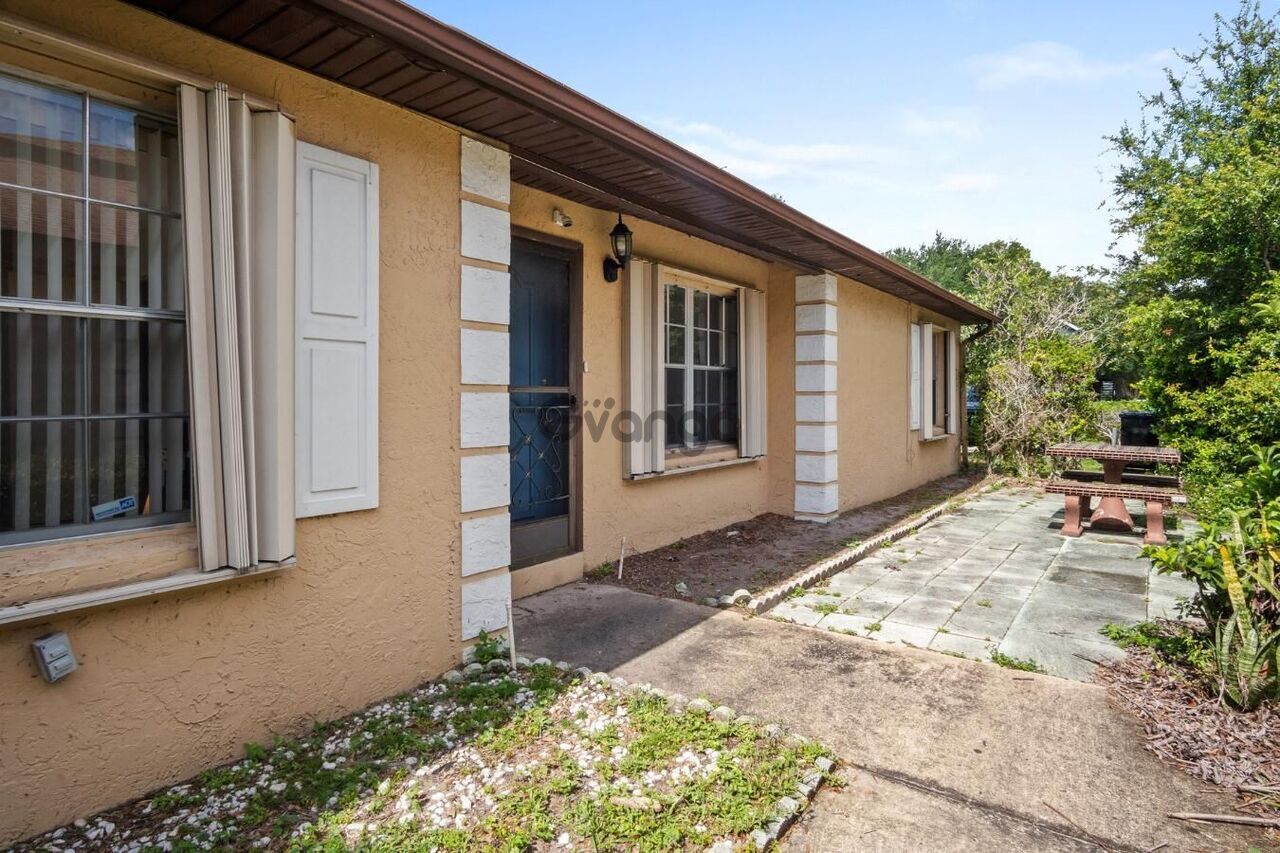 368834_2-bedroom-townhouse-for-sale-1147-sq-ft-1256-sophie-blvd-zip-code-32828.jpg