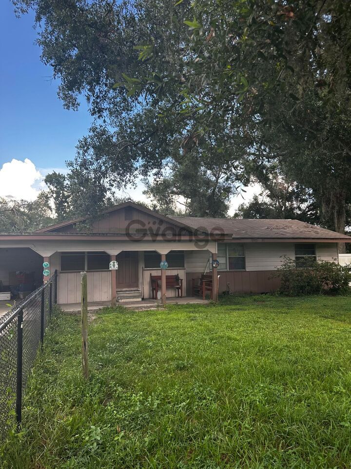 368918_3-bedroom-home-for-sale-1034-sq-ft-10004-vaughn-st-zip-code-33534.jpg