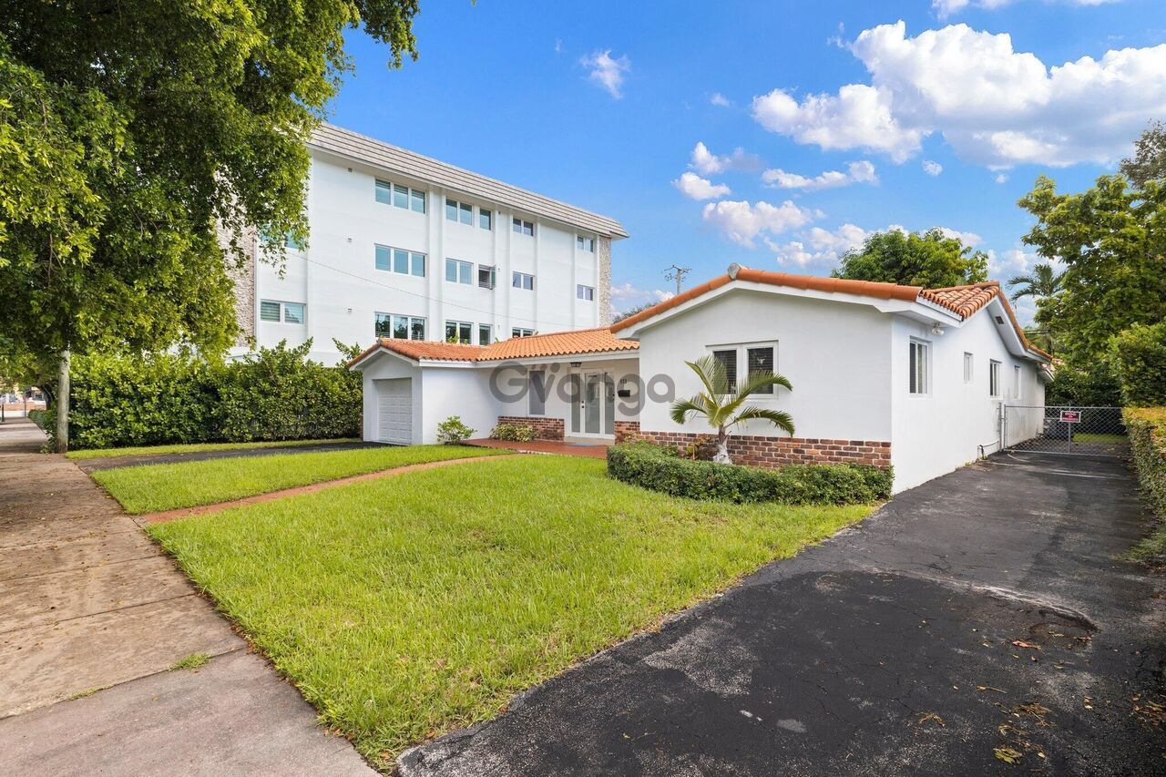 368919_3-bedroom-home-for-rent-2890-sq-ft-811-capri-st-zip-code-33134.jpg
