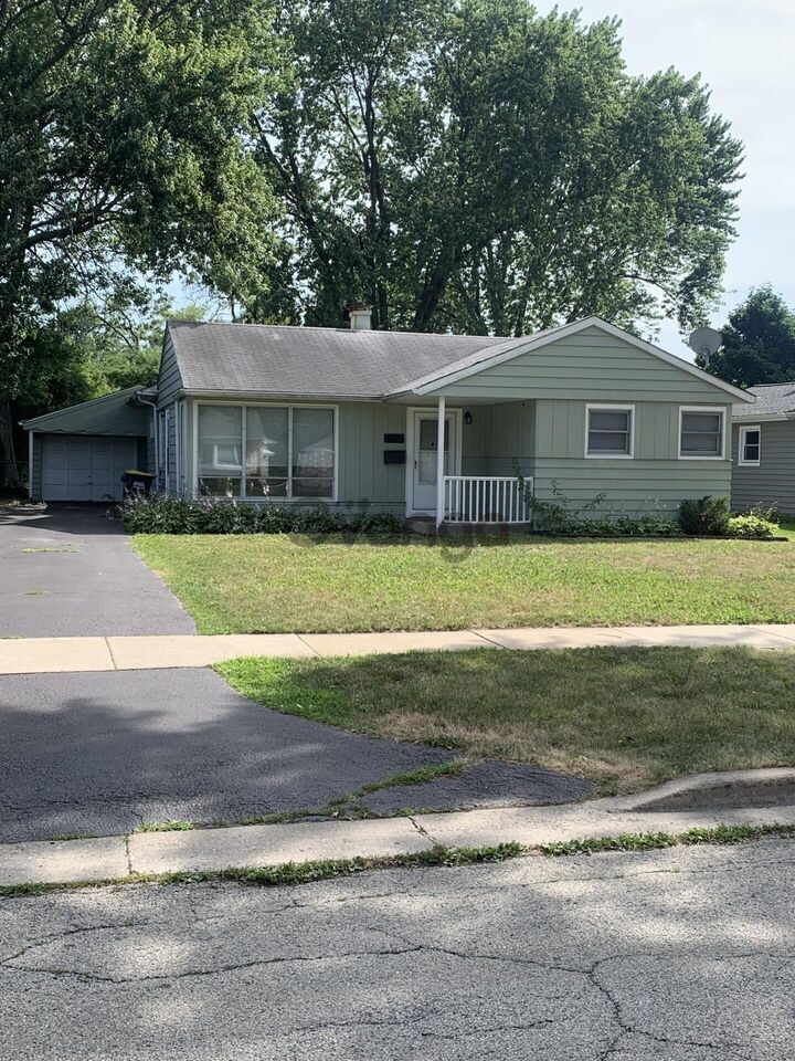 368920_3-bedroom-home-for-sale-1227-sq-ft-2605-park-st-zip-code-60008.jpg
