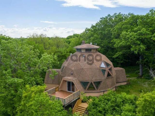 370701_5-bedroom-home-for-sale-4000-sq-ft-33285-ocean-ave-zip-code-56283.jpg