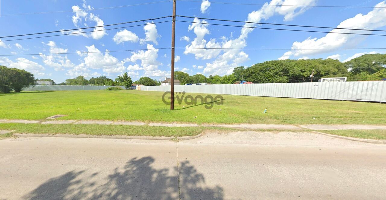 370986_land-for-sale-0-2548-acre-8121-w-montgomery-rd-zip-code-77088.jpg