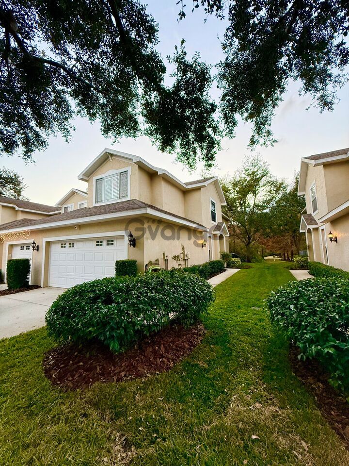 372086_3-bedroom-townhouse-for-sale-1735-sq-ft-6517-spring-oak-ct-zip-code-33625.jpg