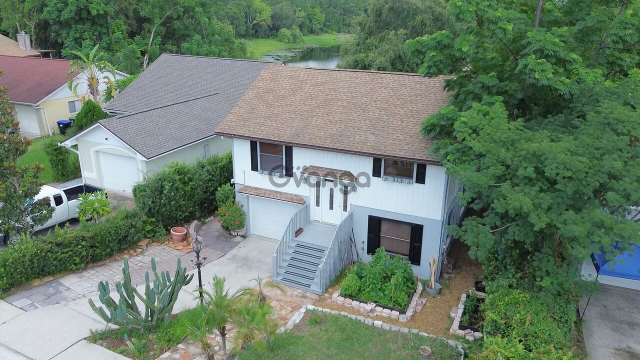 372710_5-bedroom-home-for-sale-1728-sq-ft-238-lake-dr-zip-code-32835.jpg