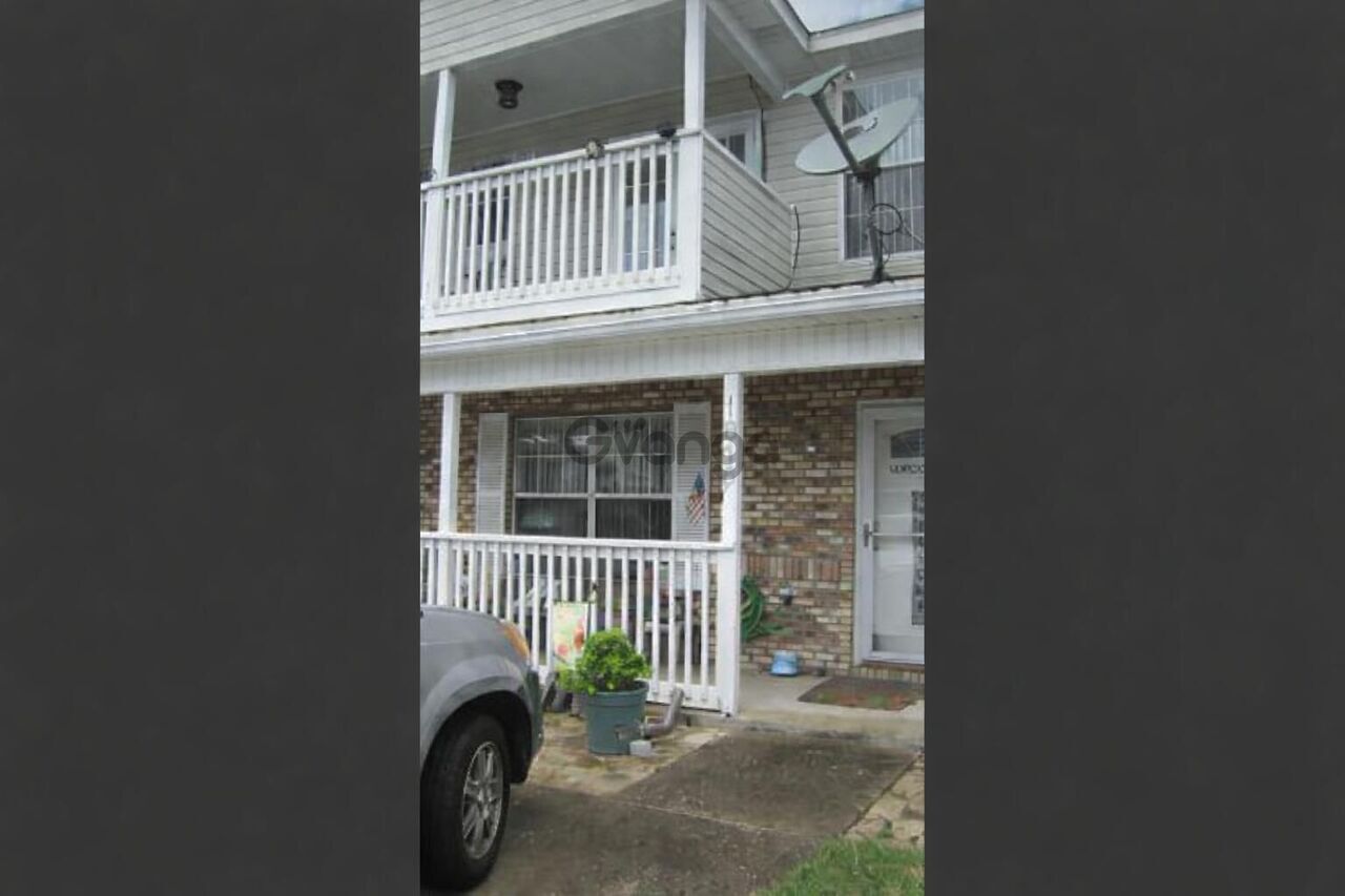 373879_3-bedroom-townhouse-for-sale-1540-sq-ft-1815-pointed-leaf-ln-zip-code-32547.jpg