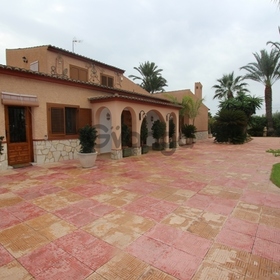4 Bedroom Villa for Sale 240 sq.m, Elche