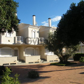 4 Bedroom Townhouse for Sale 176 sq.m, Heredades