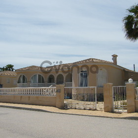 3 Bedroom Villa for Sale 230 sq.m, Lago Azul