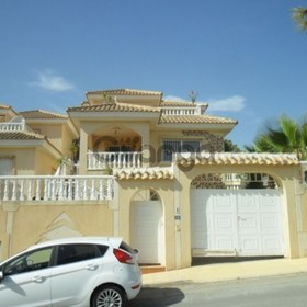 3 Bedroom Villa for Sale, Villamartin