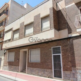 5 Bedroom Townhouse for Sale 130 sq.m, Center