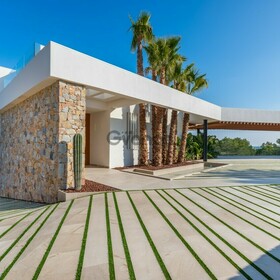 4 Bedroom Villa for Sale 570 sq.m, Orihuela Costa