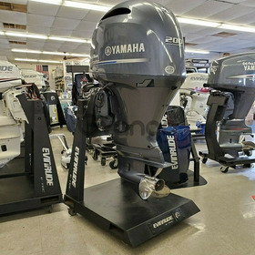 Slightly used Yamaha 200HP 4 Stroke Outboard Motor Engine