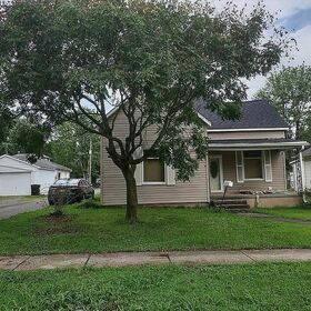 3 Bedroom Home for Sale 2200 sq.ft, 615 S McKinley St, Zip Code 62946