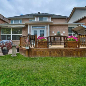 3+1 Bedms & 3 Baths Home In Friendly Neighborhood