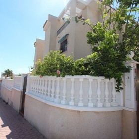5 Bedroom Townhouse for Sale 198 sq.m, Beach