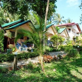 Bungalow resort with 13 bungalows and 4 houses for Rent, 300 metres from the beach, Ao Nang