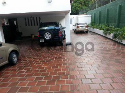 120395_vendo-casa-en-la-alta-florida-caracas-137237.jpg