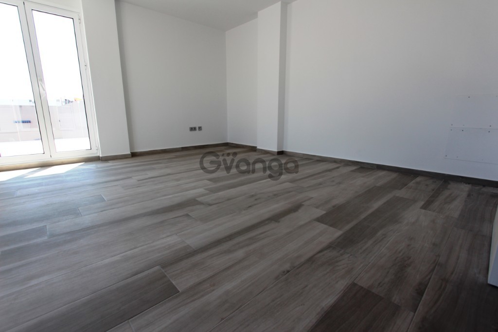235165_apartamento-en-venta-42-m-center.jpg