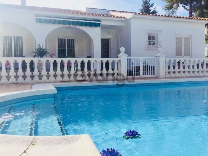 258815_3-recamaras-villa-en-venta-los-balcones.jpg