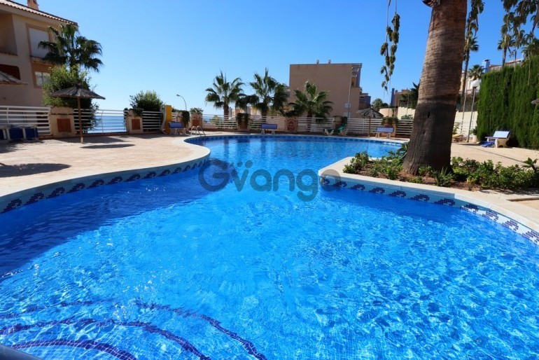 258823_3-recamaras-casa-adosada-en-venta-cabo-roig.jpg