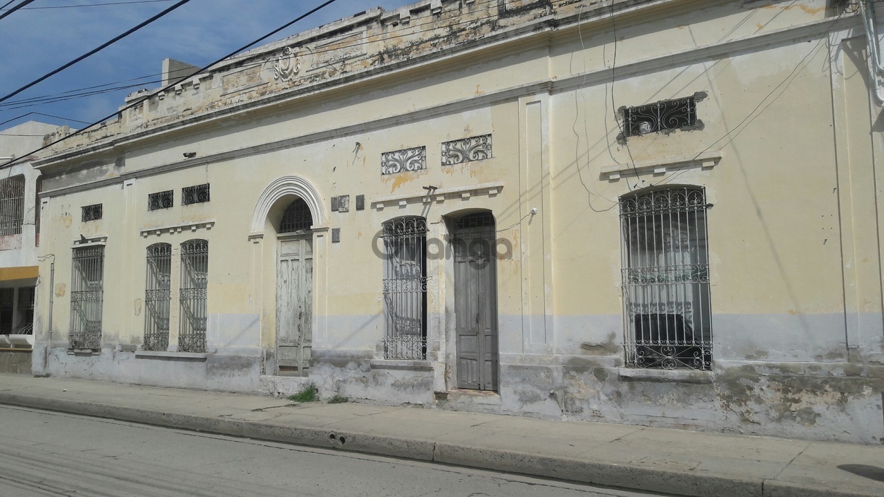 324607_vendo-terreno-en-el-centro-historico-de-santa-marta.jpg