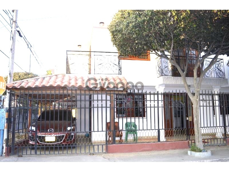 509812_vendo-casa-esquinera-en-sector-residencial.jpg