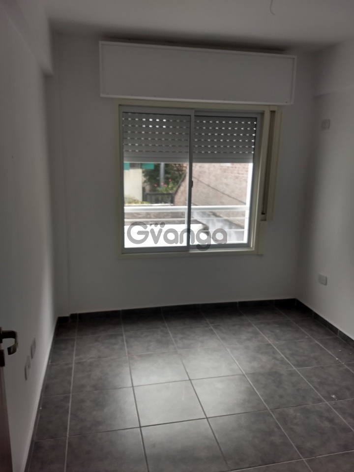516210_departamento-1-dormitorio-a-estrenar-31-mts-cuad.jpg