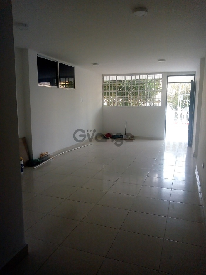 527020_apartamento-tipo-casa-en-primer-piso-barrio-delicias.jpg