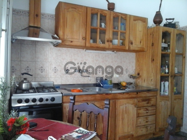 534568_vendo-casa-en-barrio-jose-munoz-de-villa-carlos-paz.jpg
