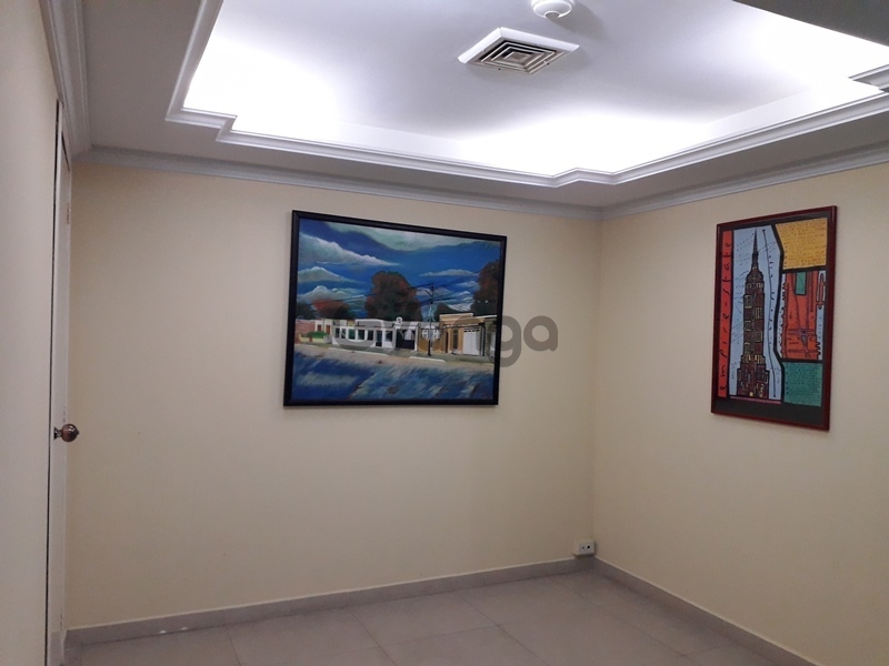 536741_zoraida-araujo-vende-oficina-en-c-c-el-camoruco.jpg