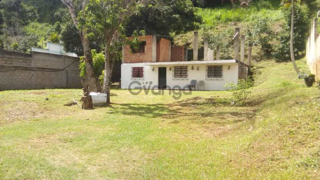 538439_venta-casa-paracotos-zona-residencial.jpg