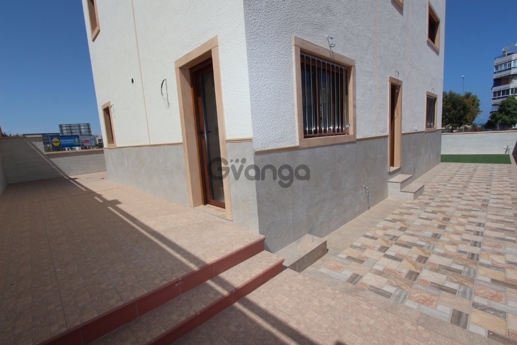 56541_3-recmaras-villa-en-venta-300-m-guardamar-hills.JPG