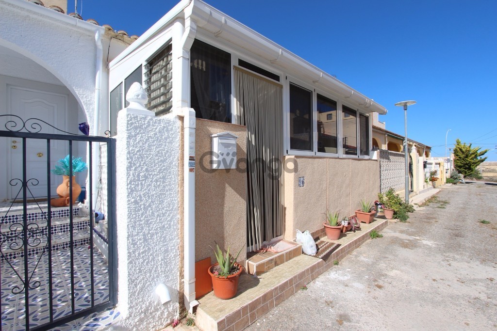 57775_1-recmaras-casa-adosada-en-venta-54-m-la-marina.JPG