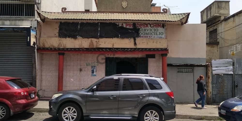 680604_el-inmueble-se-encuentra-ubicado-a-unos-15-metros-de-la-avenida-francisco-de-miranda-direccion-este-a-oeste-y-a-unos-40-metros-de-la-entrada-a-la-avenida-libertador-por-la-francisco-de-miranda.jpg