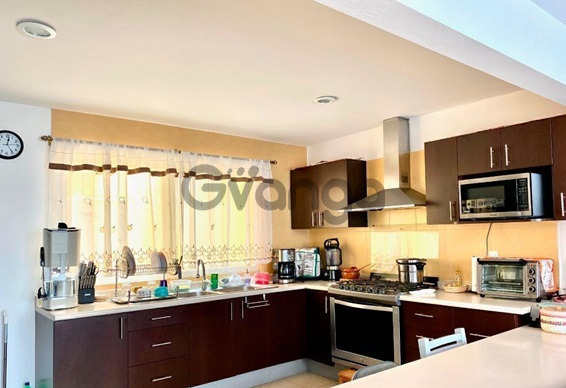 736317_casa-en-exclusivo-condominio-a-min-de-periferico-4-rec-4-ban-4-gar.jpg