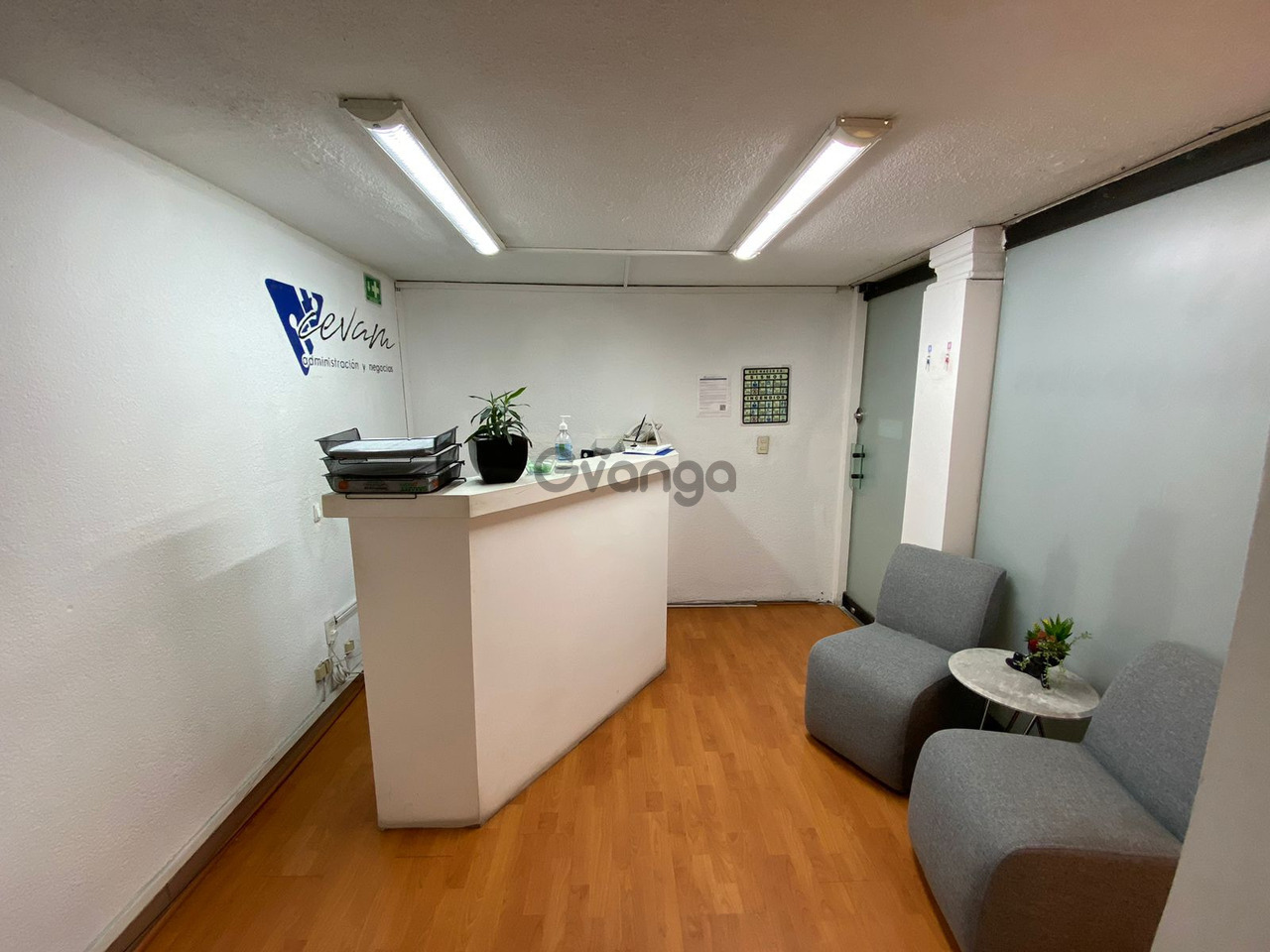 737744_se-renta-sala-de-juntas-en-polanco.jpeg