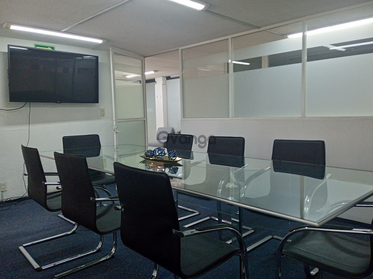 737747_se-renta-sala-de-juntas-en-polanco.jpg