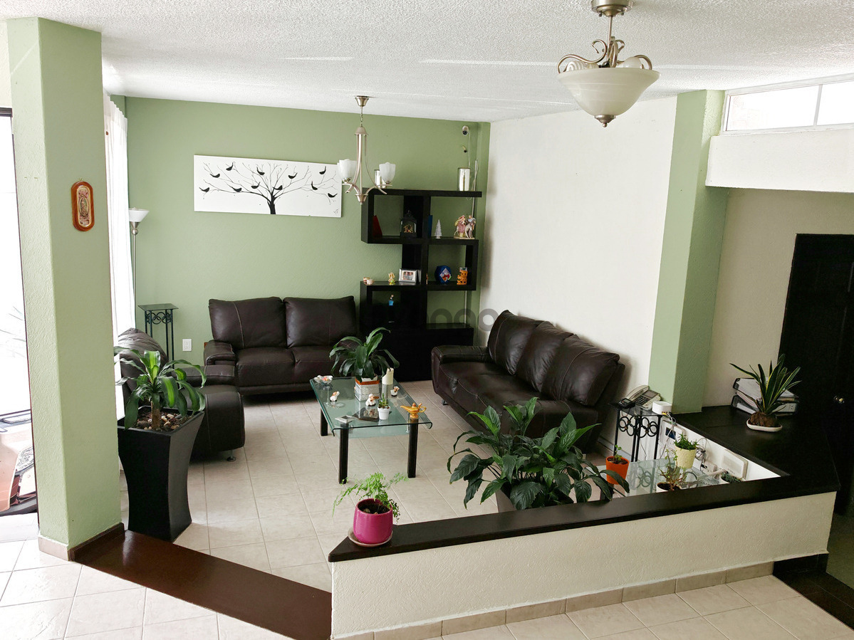 739210_encantadora-casa-tlalpan-remodelada-iluminada-espacios-amplios-y-jardin.jpg