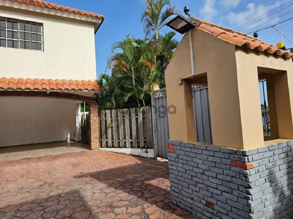 739629_vendo-residencia-de-314-57-m2-en-arroyo-hondo.jpg