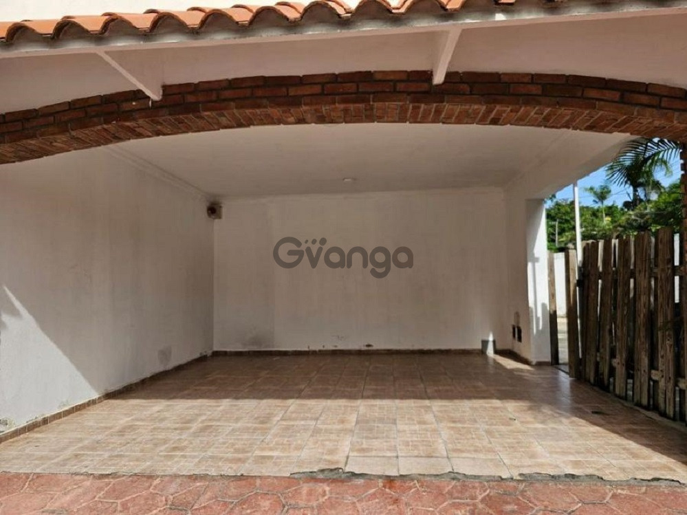 739631_vendo-residencia-de-314-57-m2-en-arroyo-hondo.jpg