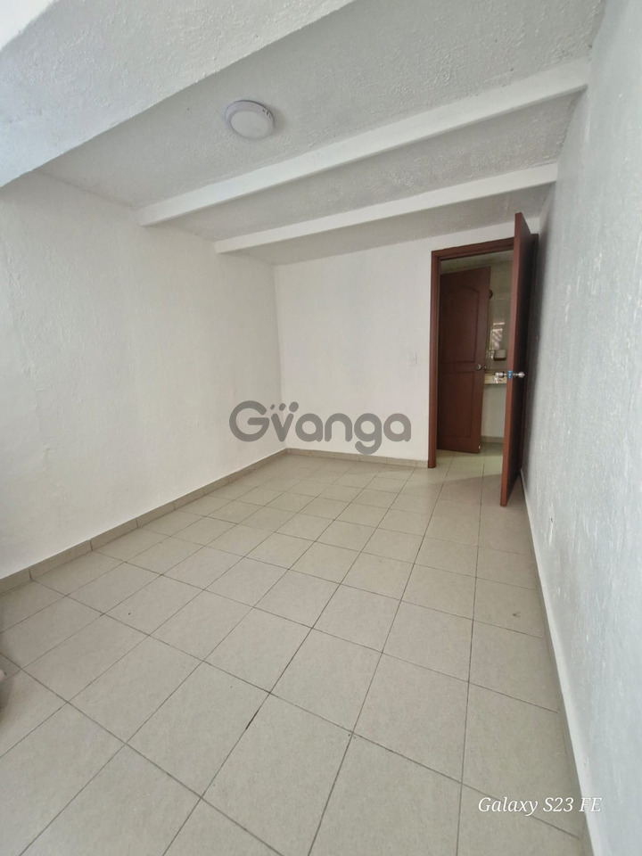 742024_vendo-departamento-en-pb-av-la-turba.jpg