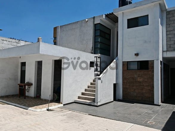 742164_casa-dividida-en-2-deptos-ubicacion-privilegiada-a-pasos-de-las-antenas.jpg